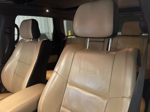 Used 2016 Jeep Grand Cherokee Limited 75th Anniversary image 15