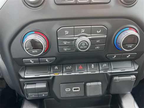 Used 2019 Chevrolet Silverado 1500 RST w/ All-Star Edition image 13