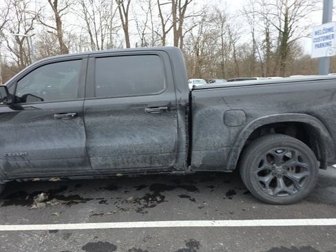 Used 2020 RAM 1500 Limited w/ Black Appearance Package image 9