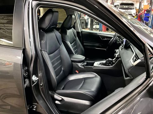Certified 2023 Toyota RAV4 XLE Premium image 8
