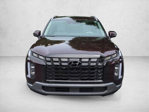 Used 2024 Hyundai Palisade Limited FWD image 2