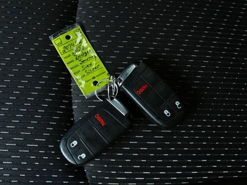 Used 2020 Dodge Journey SE image 56