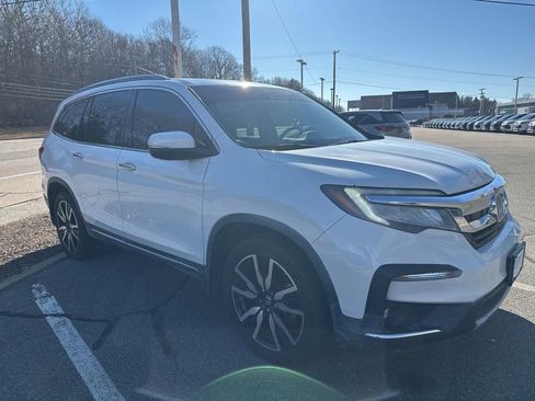 Used 2021 Honda Pilot Touring image 2