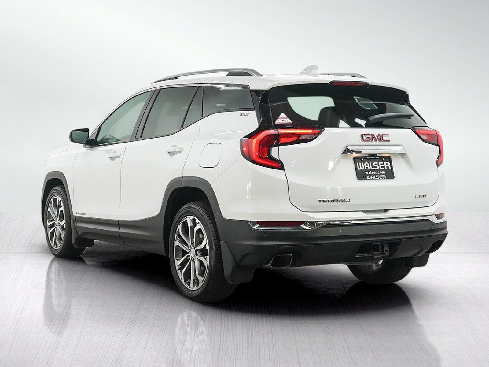 Used 2020 GMC Terrain SLT w/ Preferred Package AWD/4WD image 4
