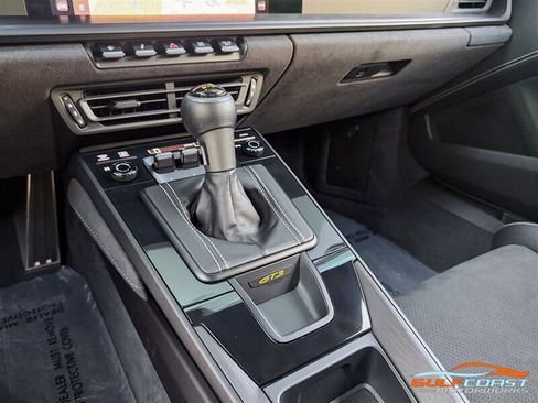 Used 2022 Porsche 911 GT3 RWD image 17