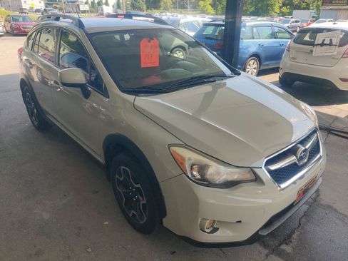 Used 2014 Subaru Crosstrek 2.0i Premium AWD/4WD image 8