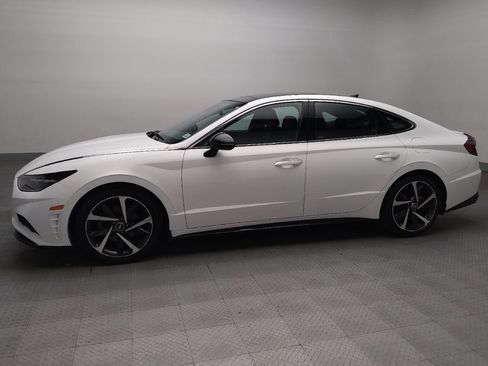 Used 2023 Hyundai Sonata SEL Plus FWD image 2