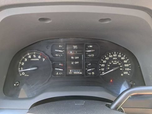 Used 2021 Toyota Tundra SR AWD/4WD image 10
