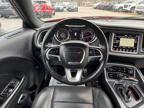 Used 2018 Dodge Challenger SXT Plus image 15