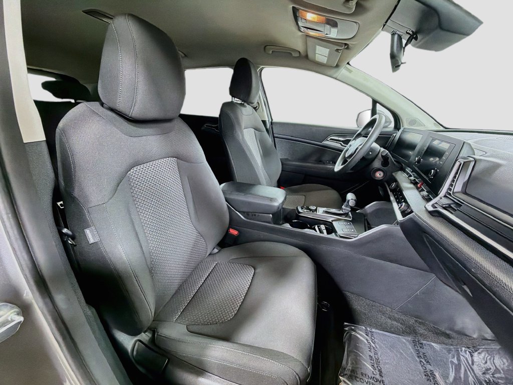 Used 2023 Kia Sportage LX AWD/4WD image 28