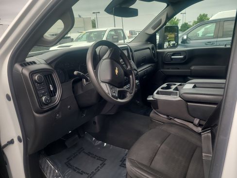 Used 2024 Chevrolet Silverado 2500 Custom w/ Custom Convenience Package AWD/4WD image 13