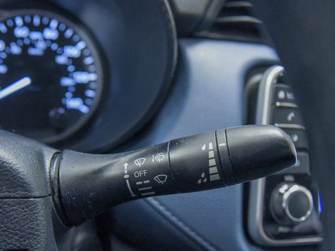 Used 2025 Nissan Versa SV image 23