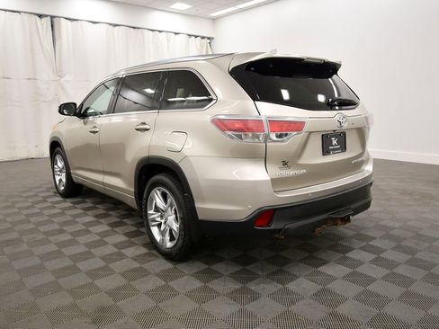 Used 2015 Toyota Highlander Limited AWD/4WD image 5