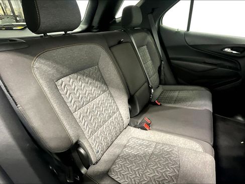 Used 2024 Chevrolet Equinox LT image 38