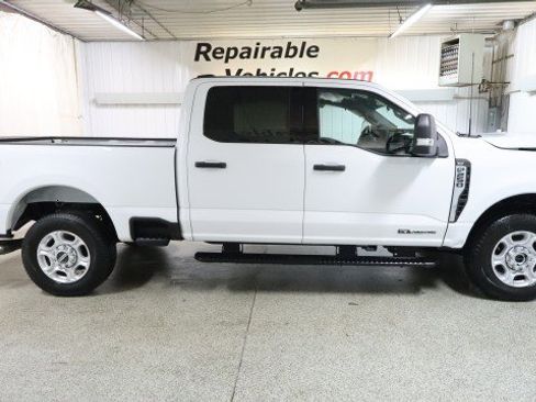 Used 2026 Ford F250 XLT image 4