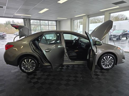 Used 2017 Toyota Corolla XLE w/ Carpet Mat Package (TMS) image 17