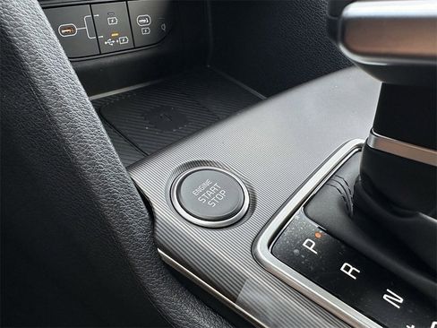 New 2026 Kia Sportage EX image 33