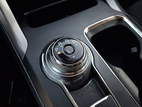 Used 2020 Ford Fusion SE image 14