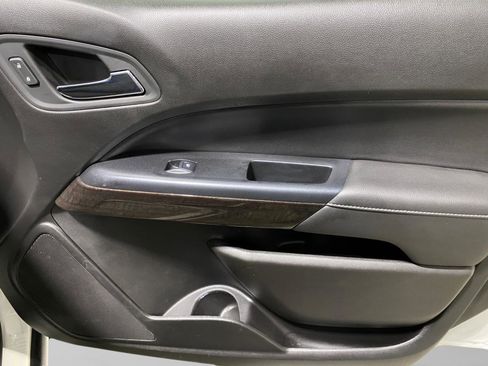 Used 2019 GMC Canyon SLE w/ Driver Alert Package image 20