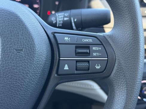 Certified 2023 Honda Accord EX image 23