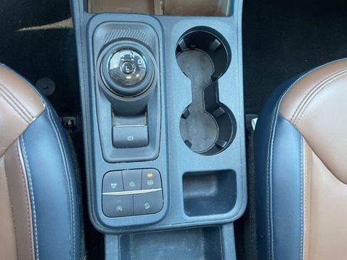 Used 2022 Ford Maverick Lariat w/ Lariat Luxury Package image 19