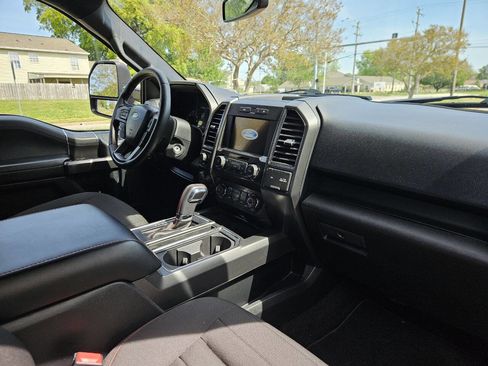 Used 2019 Ford F150 XLT w/ Equipment Group 302A Luxury image 18