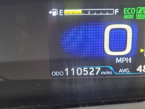 Used 2022 Toyota Prius Prime XLE FWD image 16
