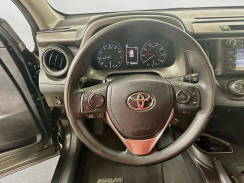 Certified 2018 Toyota RAV4 LE FWD image 11