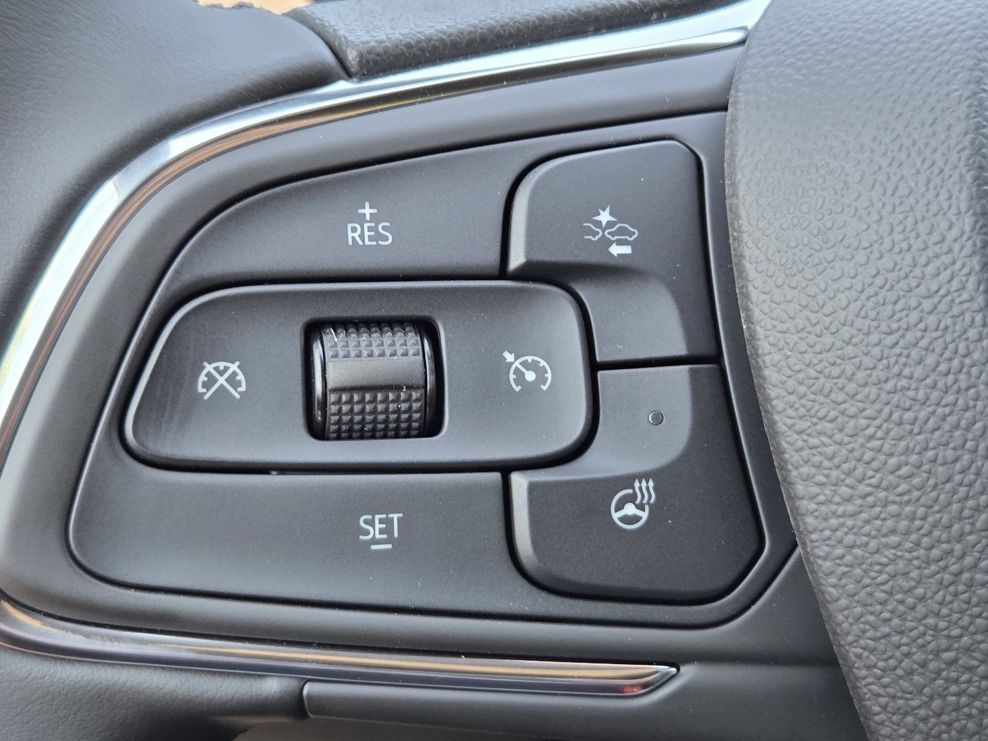 New 2026 Buick Envista Sport Touring FWD image 28