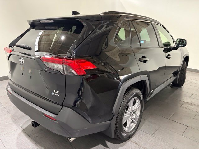 Used 2025 Toyota RAV4 LE AWD/4WD image 5