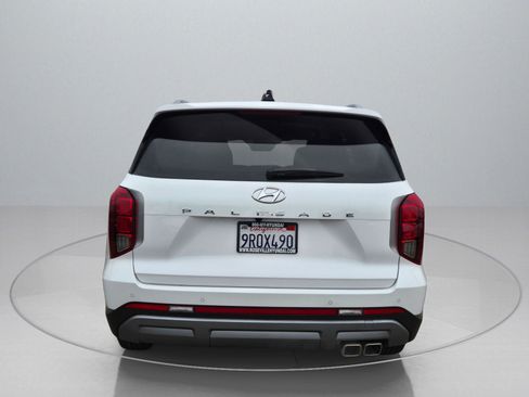 Certified 2025 Hyundai Palisade SEL image 7