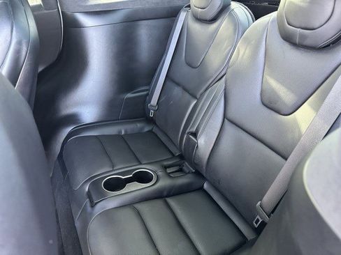 Used 2022 Tesla Model X image 23