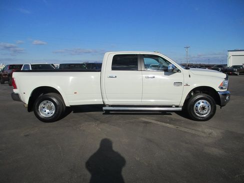 Used 2016 RAM 3500 Laramie Longhorn image 3