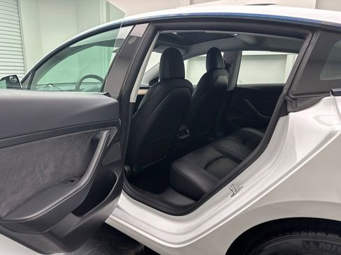 Used 2021 Tesla Model 3 Standard Range Plus RWD image 6