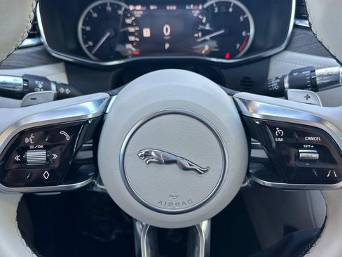 Used 2022 Jaguar F-PACE S AWD/4WD image 10