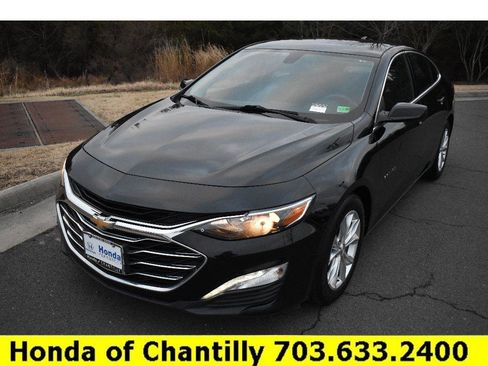 Used 2019 Chevrolet Malibu LT image 3