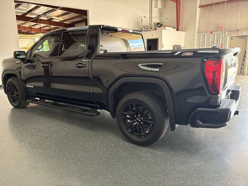 Used 2023 GMC Sierra 1500 Elevation w/ X31 Off-Road Package AWD/4WD image 5