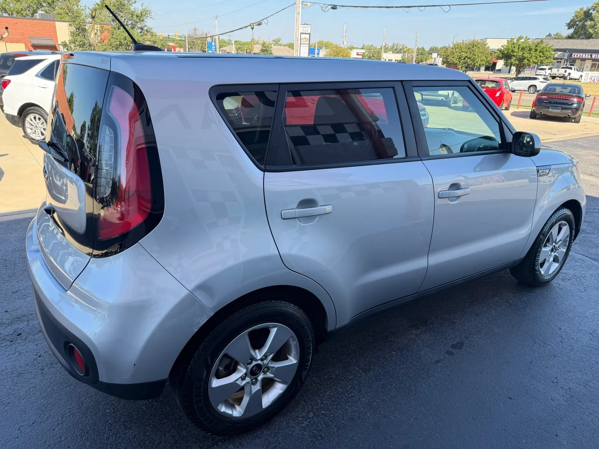 Used 2019 Kia Soul FWD image 10