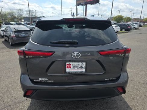 Certified 2020 Toyota Highlander XLE image 6