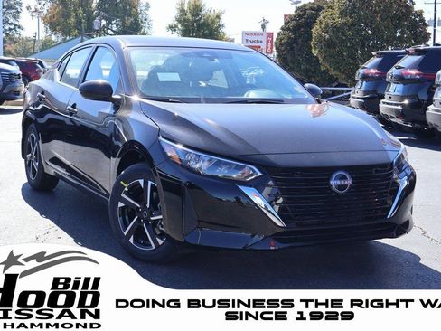 New 2025 Nissan Sentra SV image 1