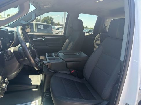 Used 2023 Chevrolet Silverado 1500 LT AWD/4WD image 18