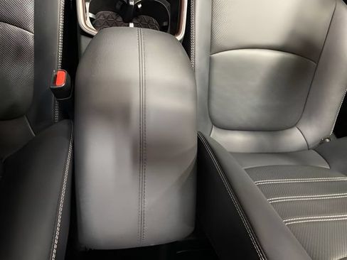 Used 2022 Toyota RAV4 Limited AWD/4WD image 17