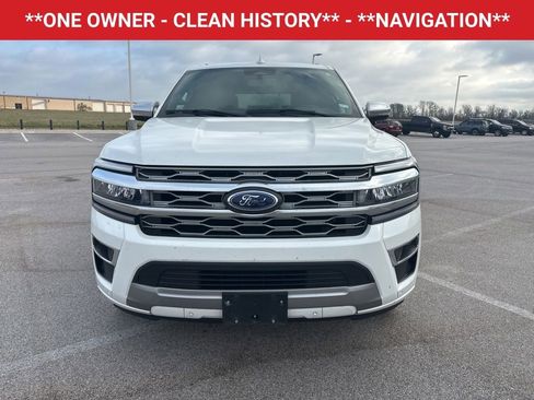 Used 2024 Ford Expedition Platinum image 2