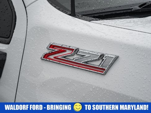 Used 2024 Chevrolet Silverado 2500 LT w/ Convenience Package image 17