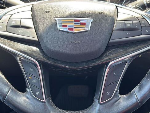 Certified 2023 Cadillac XT5 Premium Luxury FWD image 28