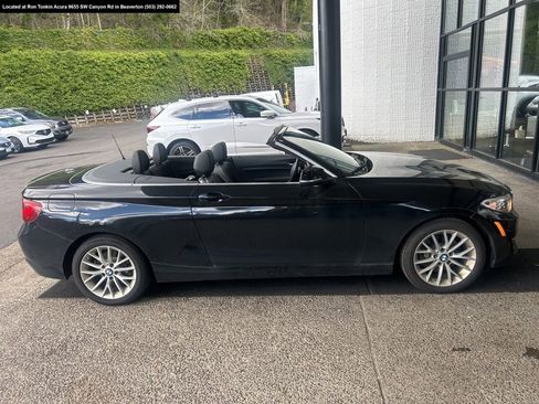 Used 2016 BMW 228i Convertible image 3