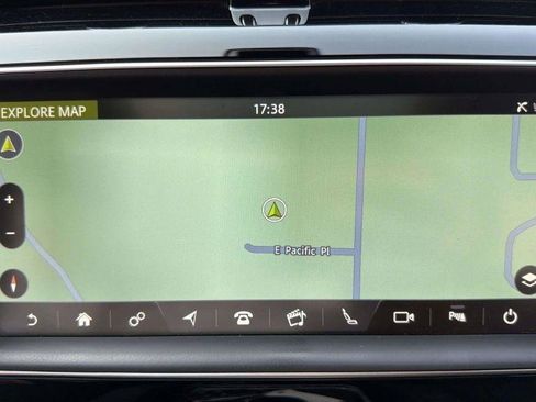Used 2017 Jaguar F-PACE Prestige AWD/4WD image 29