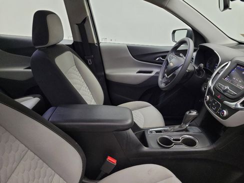 Used 2020 Chevrolet Equinox LS FWD image 21