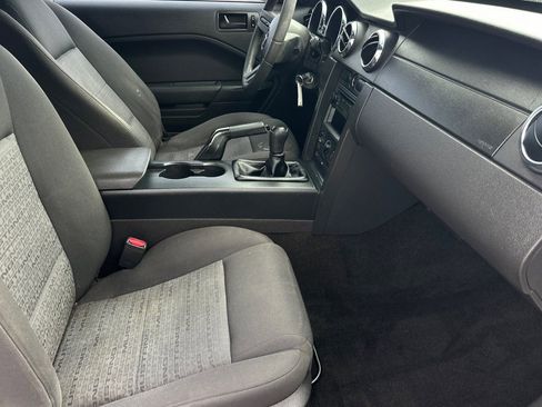Used 2007 Ford Mustang Coupe image 13