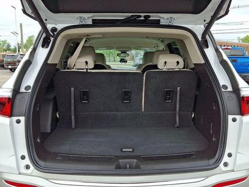 Certified 2023 Buick Enclave Essence FWD image 30